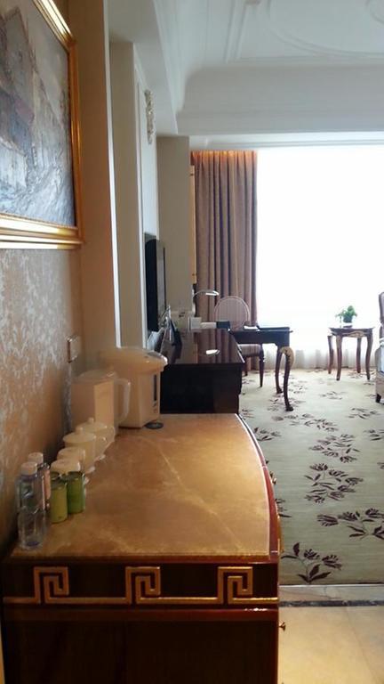 Nantong Jinshi International Hotel Exterior photo